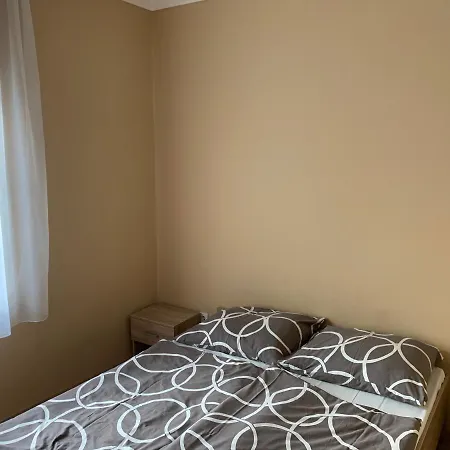 Dorina Apartment *